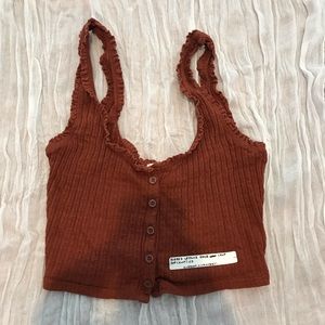 Women’s Ribbed Lettuce-Edge Crop Top Urban Outfitters